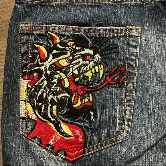 Ed Hardy Embroidered Tiger Hellcat Distressed Denim Blue Jeans size 34 - Picture 6 of 12